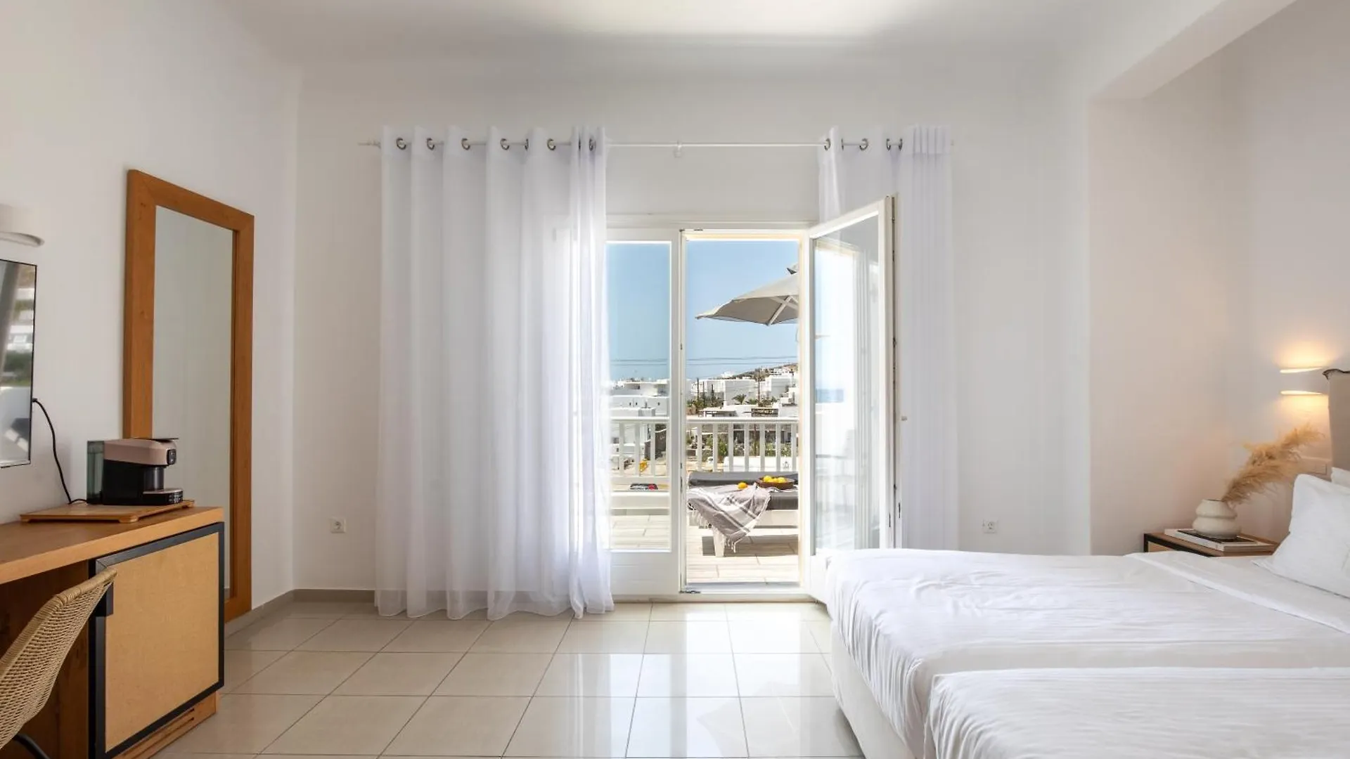 The George Hotel Mykonos Platys Gialos  4*, Platys Gialos (Mykonos) Řecko