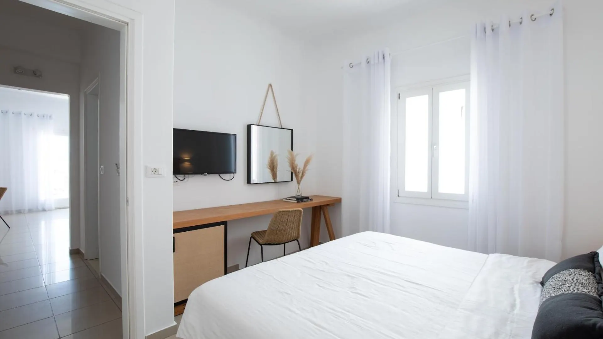 The George Hotel Mykonos Platys Gialos