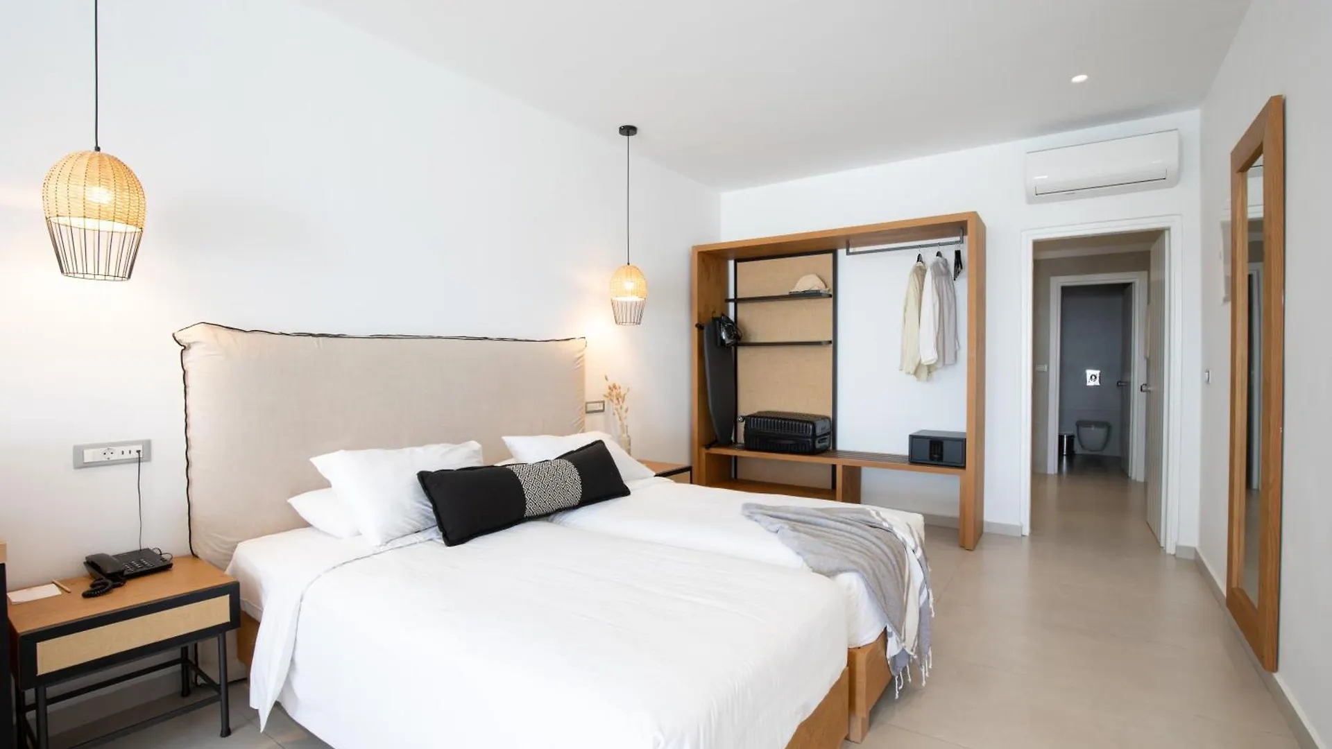 The George Hotel Mykonos Platys Gialos